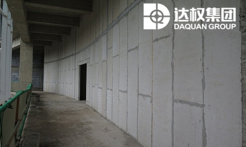 商業(yè)建筑墻體