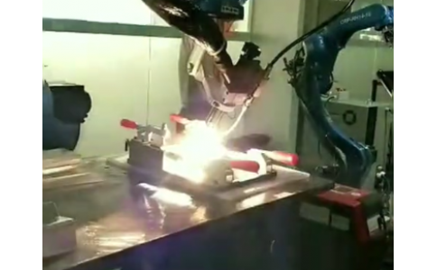 氬弧焊機(jī)器人，推拉絲脈沖鋁焊